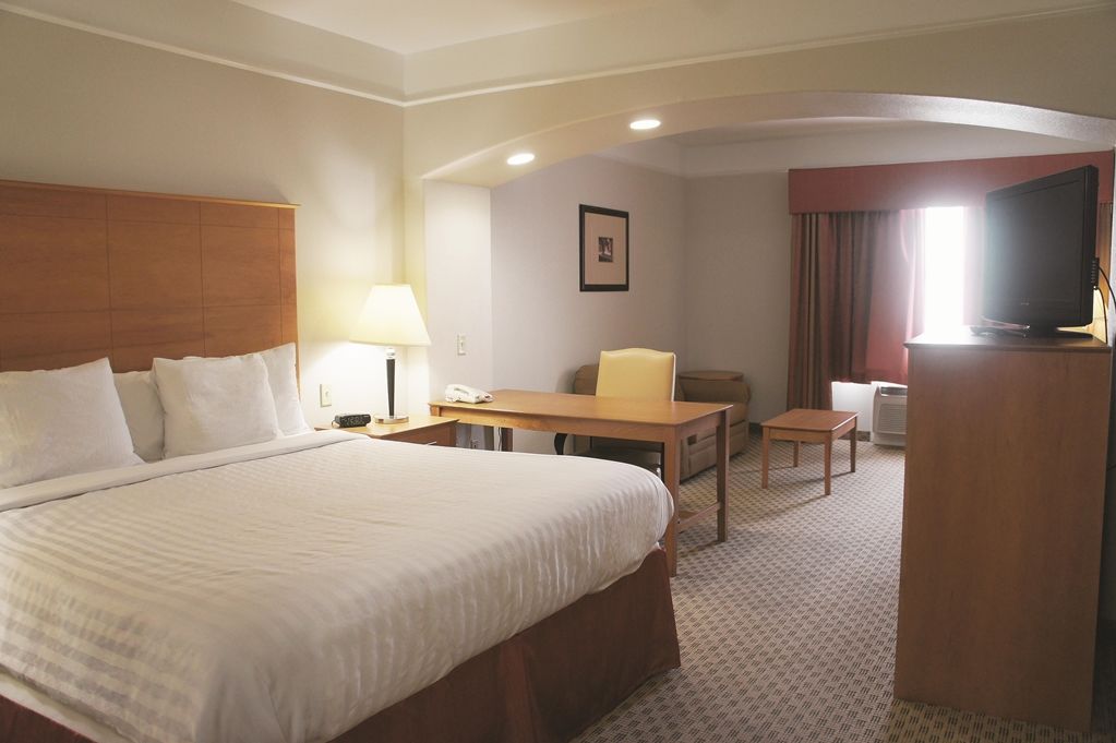 Baymont Inn & Suites Brenham Rom bilde