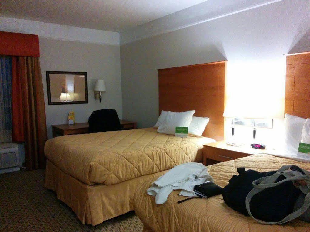 Baymont Inn & Suites Brenham Eksteriør bilde